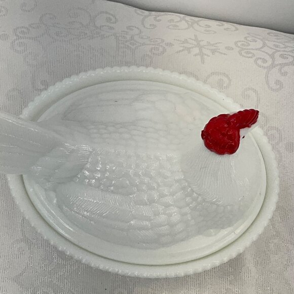 Westmoreland Milk Glass Hen On Nest Covered Dish - Picture 4 of 4